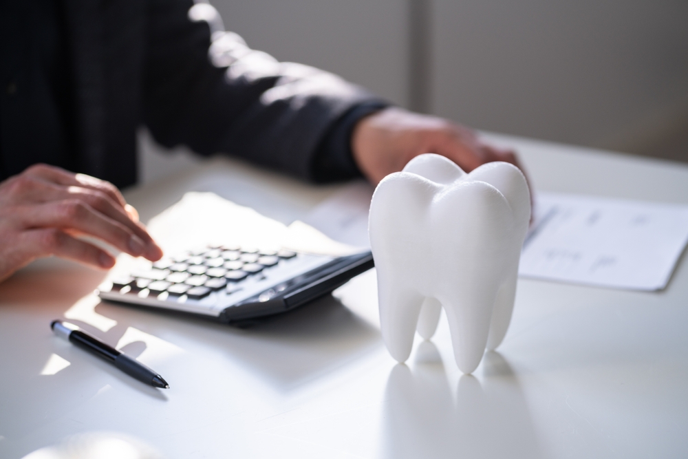 4 Ways to Improve Cash Flow at Your Dental Practice